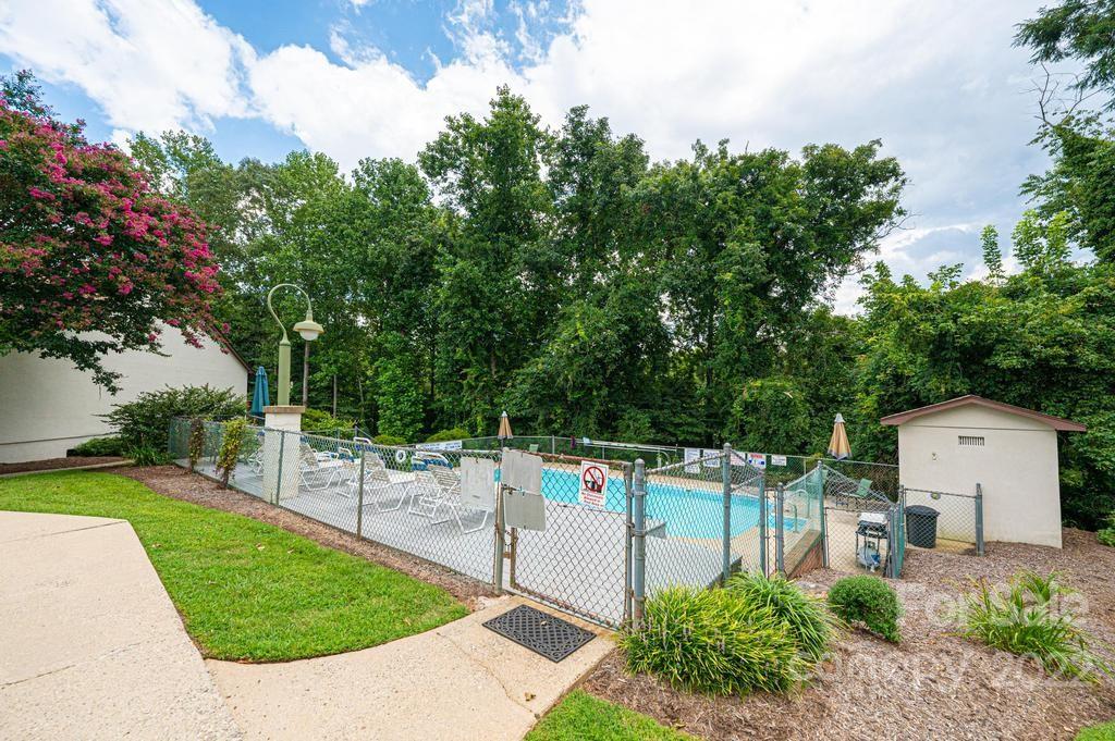 2217 6th Street NW Unit: 9