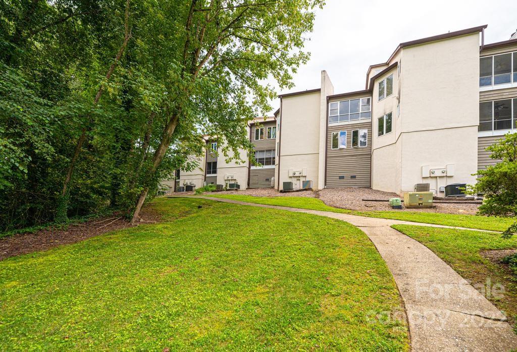 2217 6th Street NW Unit: 9