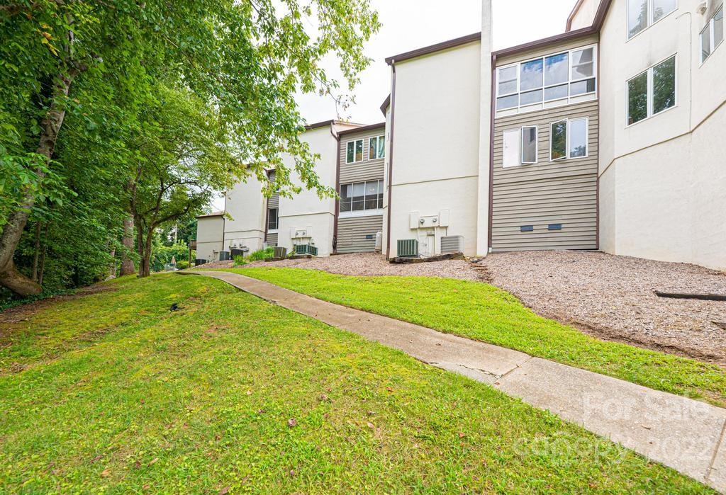 2217 6th Street NW Unit: 9