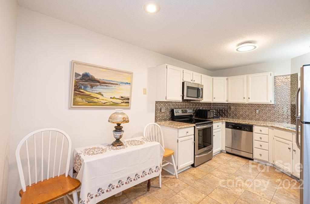 2217 6th Street NW Unit: 9