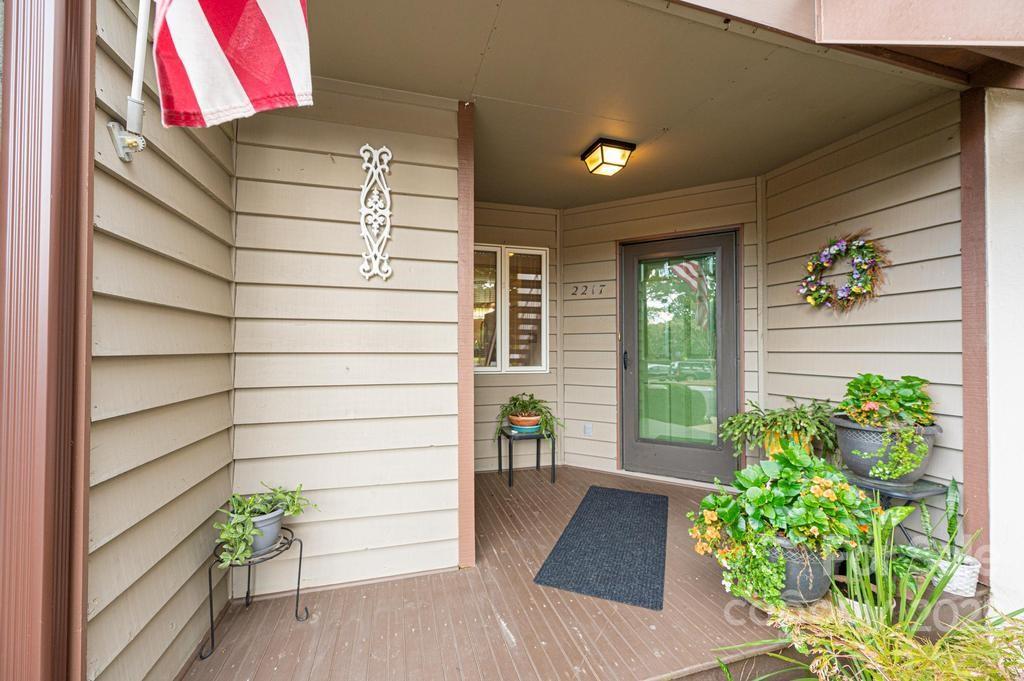 2217 6th Street NW Unit: 9