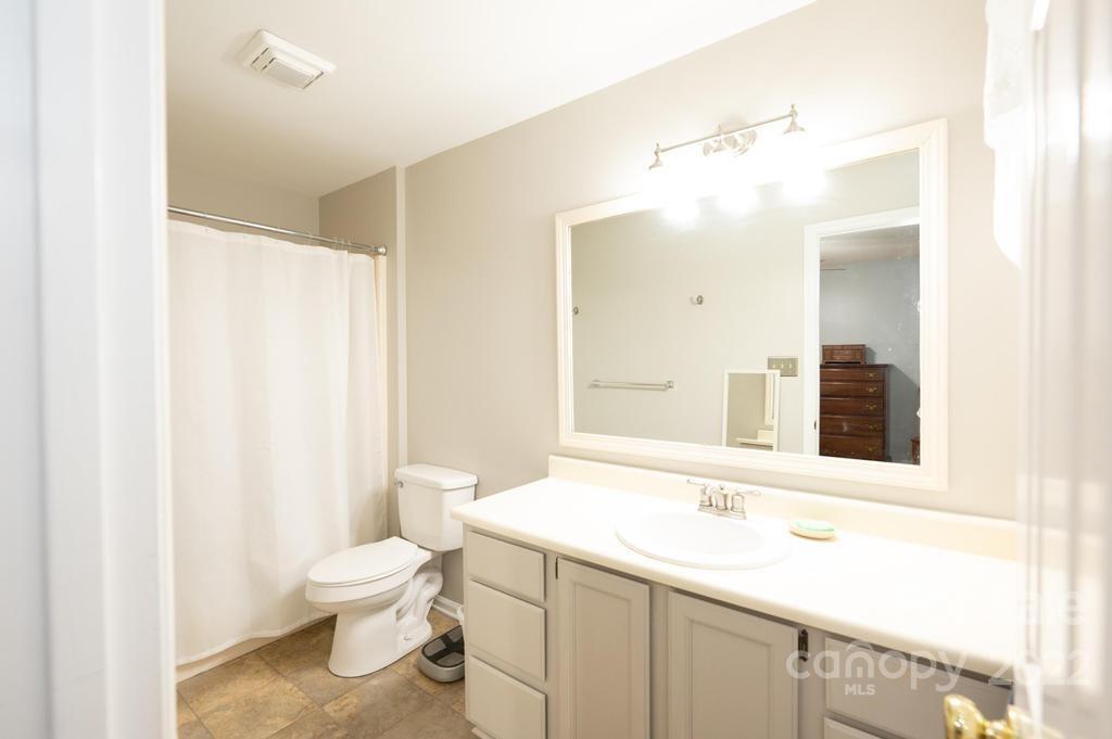 2217 6th Street NW Unit: 9