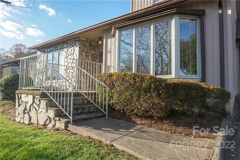 603 29th Avenue NE Unit: 110