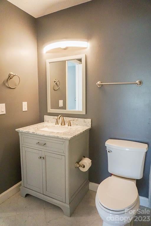 4340 North Center Street Unit: 405