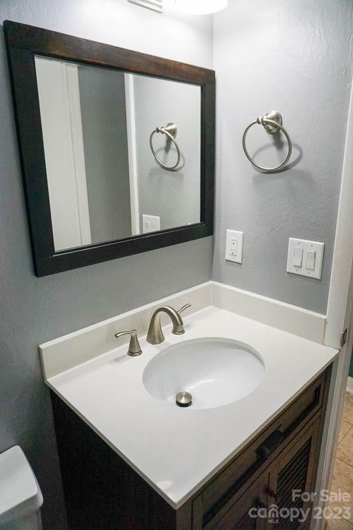 4340 North Center Street Unit: 405