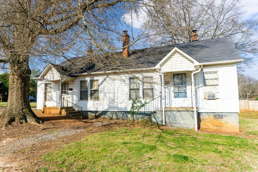 113 5th Avenue NE Unit: 113 & 115