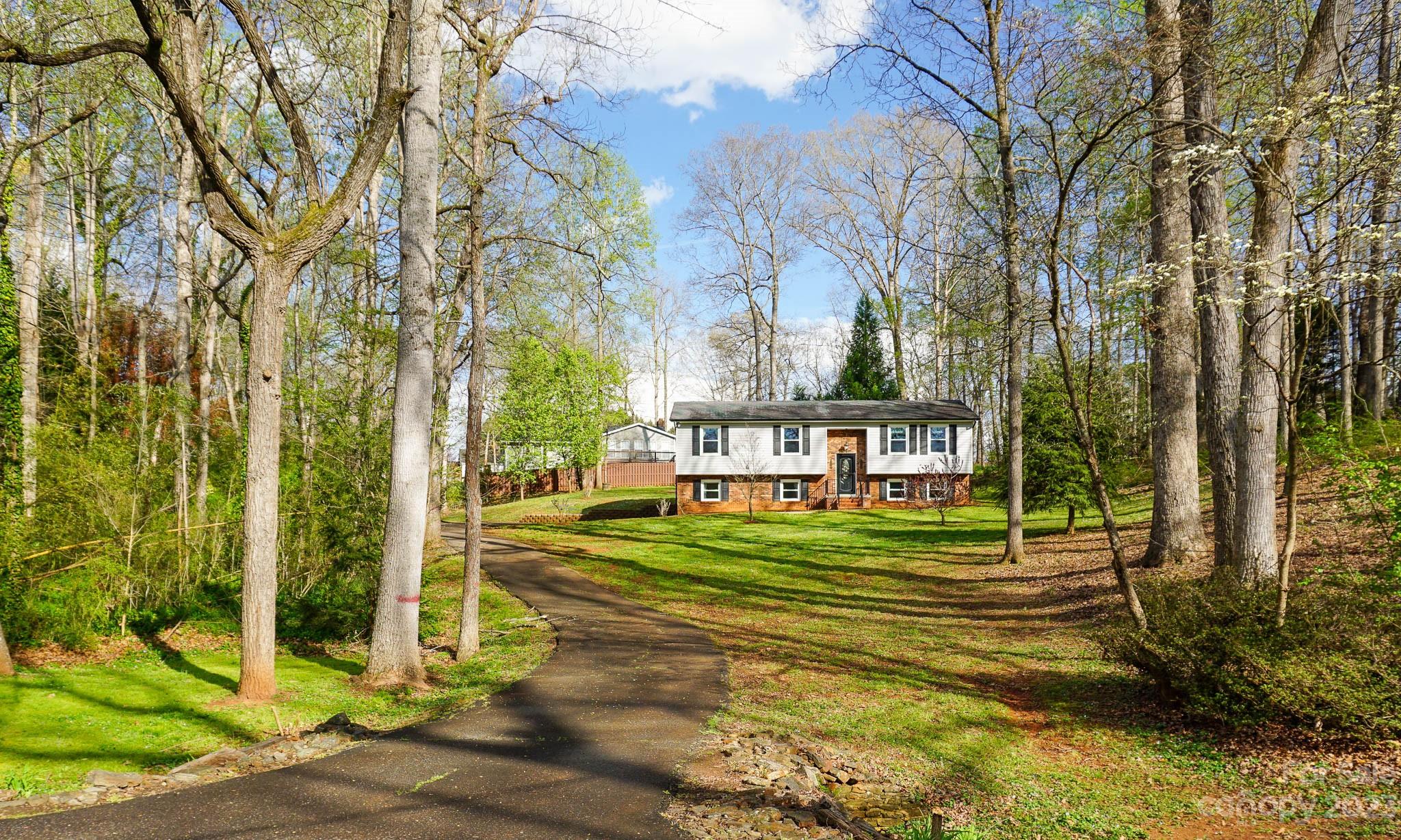 1444 Hardwood Circle