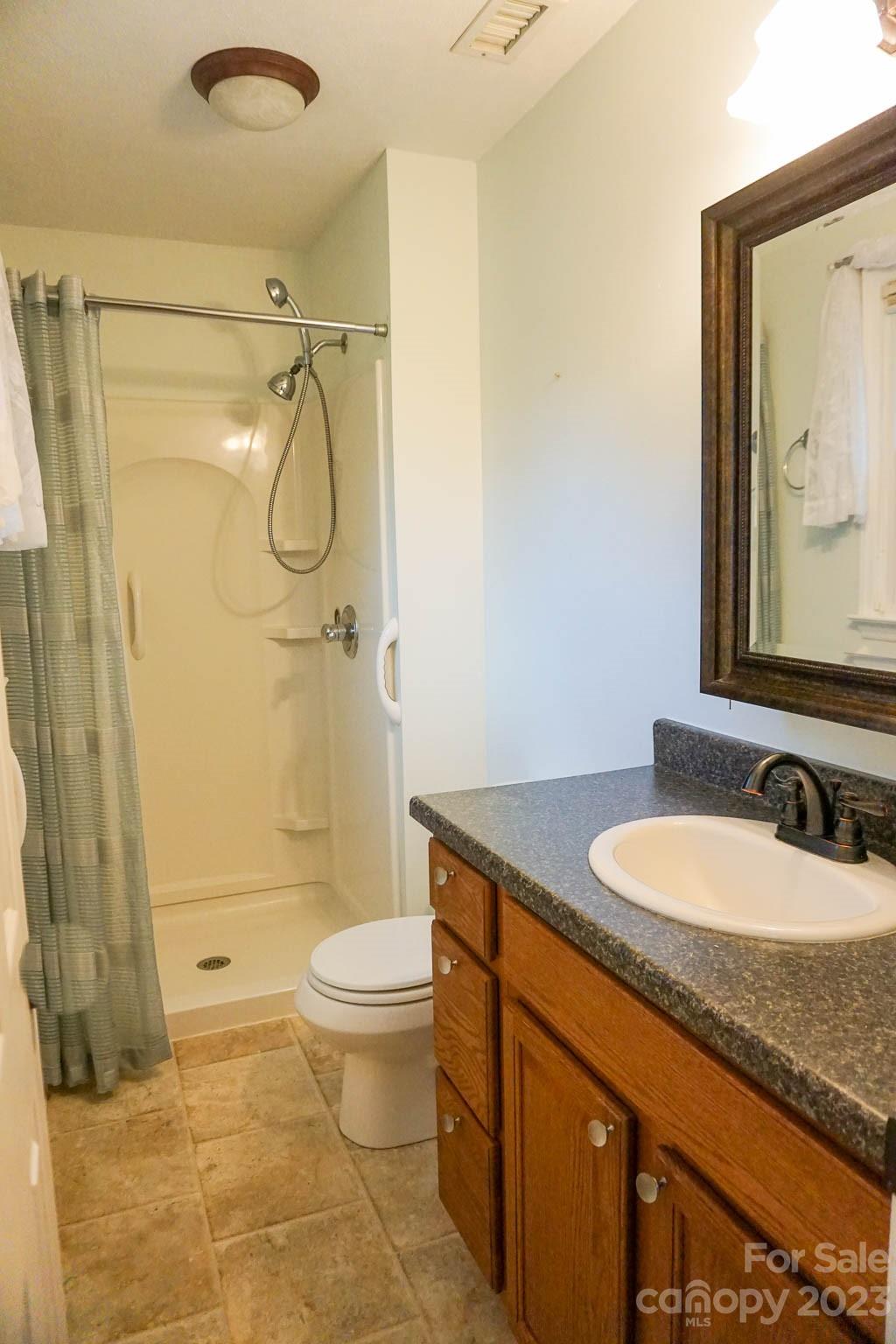 1444 Hardwood Circle