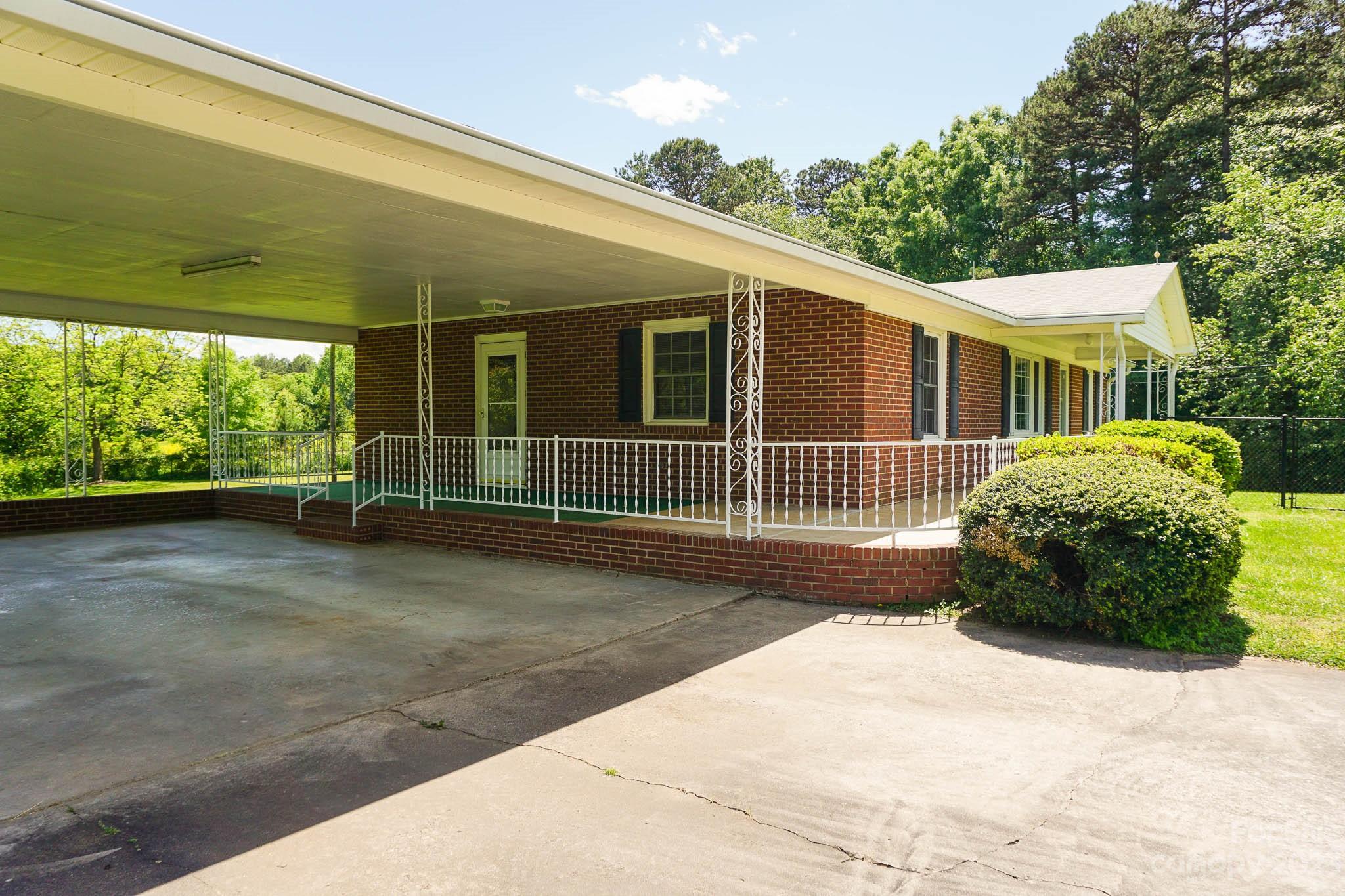 4407 E NC 10 Highway