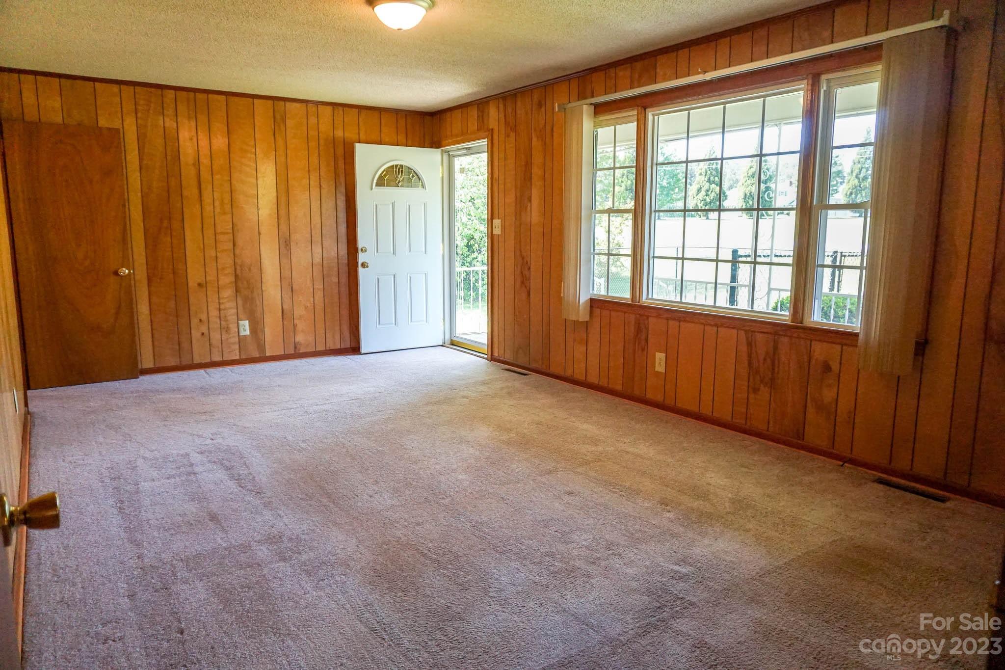 4407 E NC 10 Highway