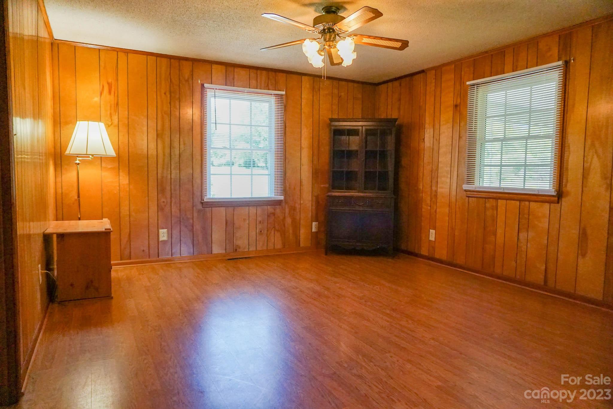 4407 E NC 10 Highway