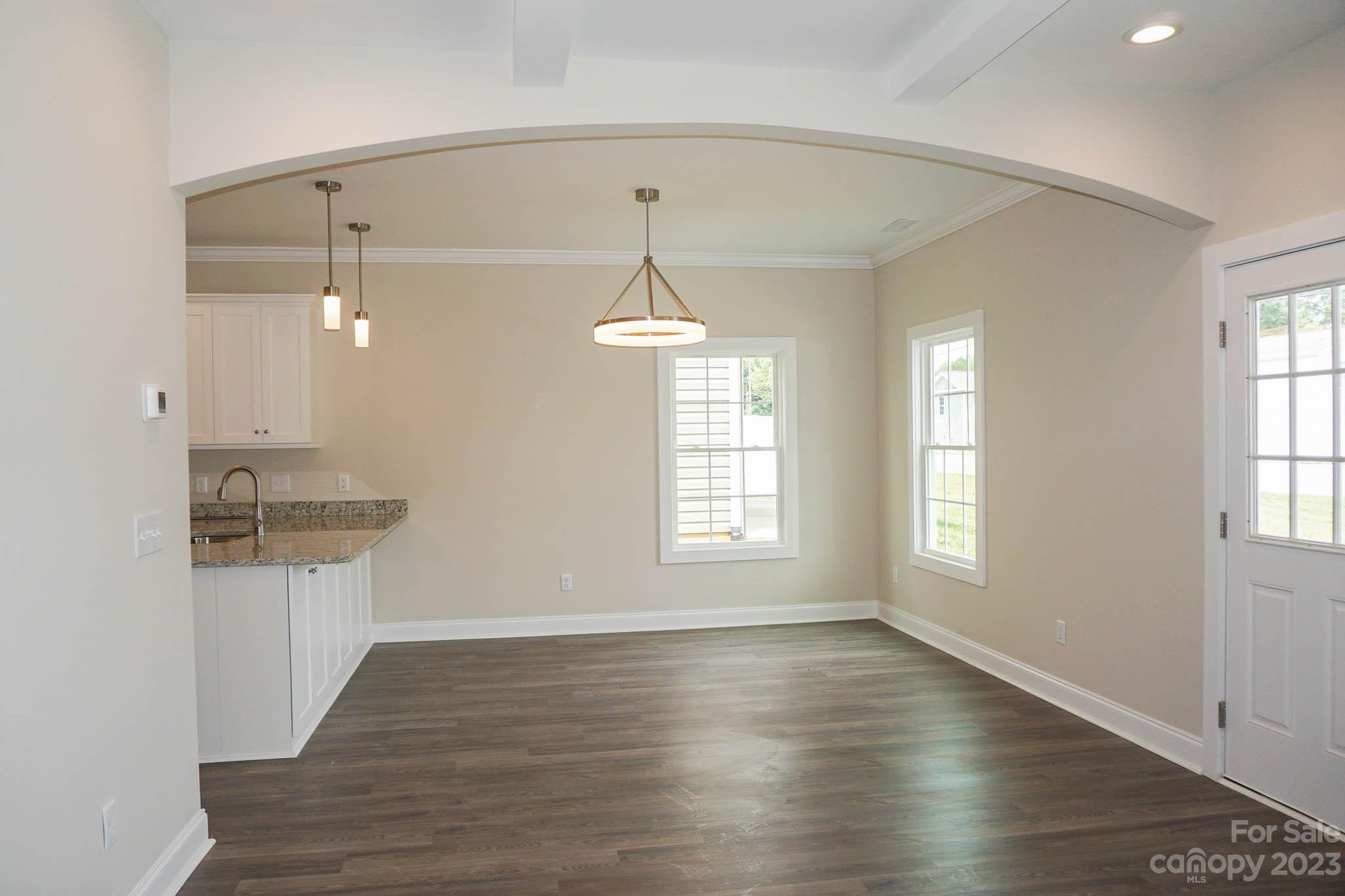 2530 Snow Creek Road NE