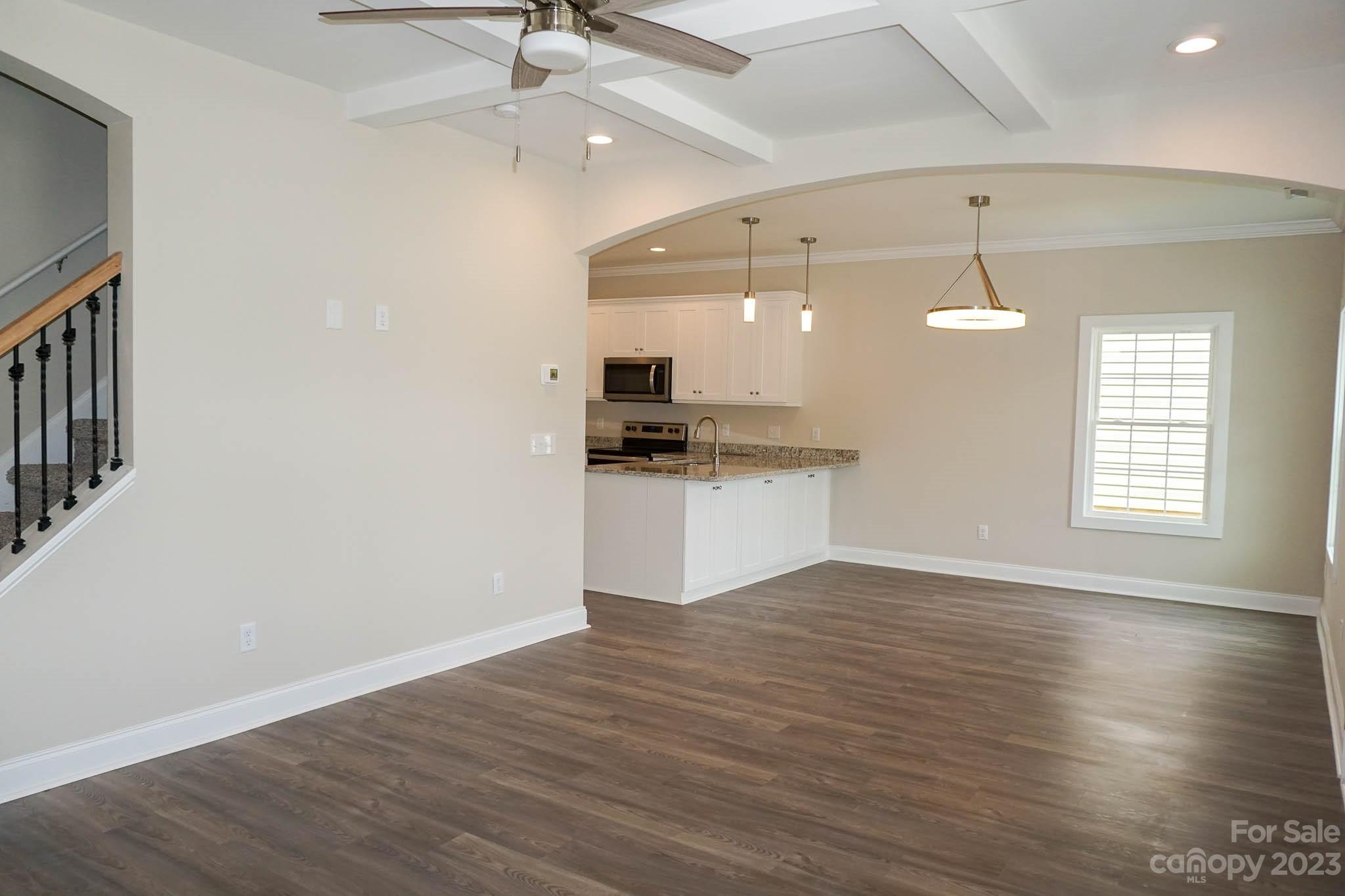 2530 Snow Creek Road NE