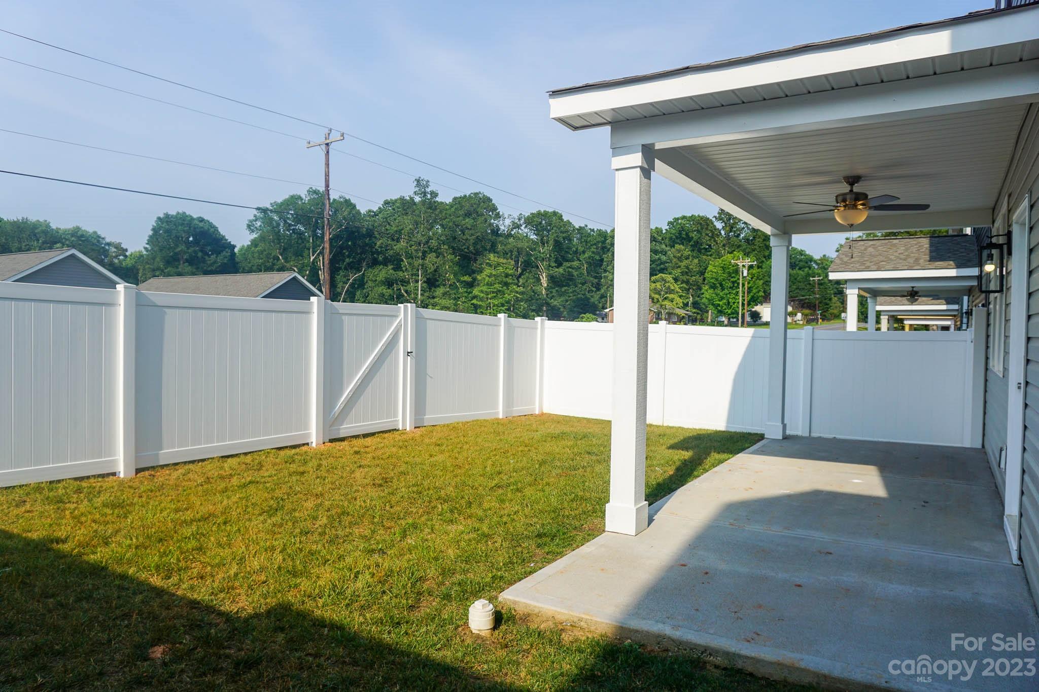 2530 Snow Creek Road NE