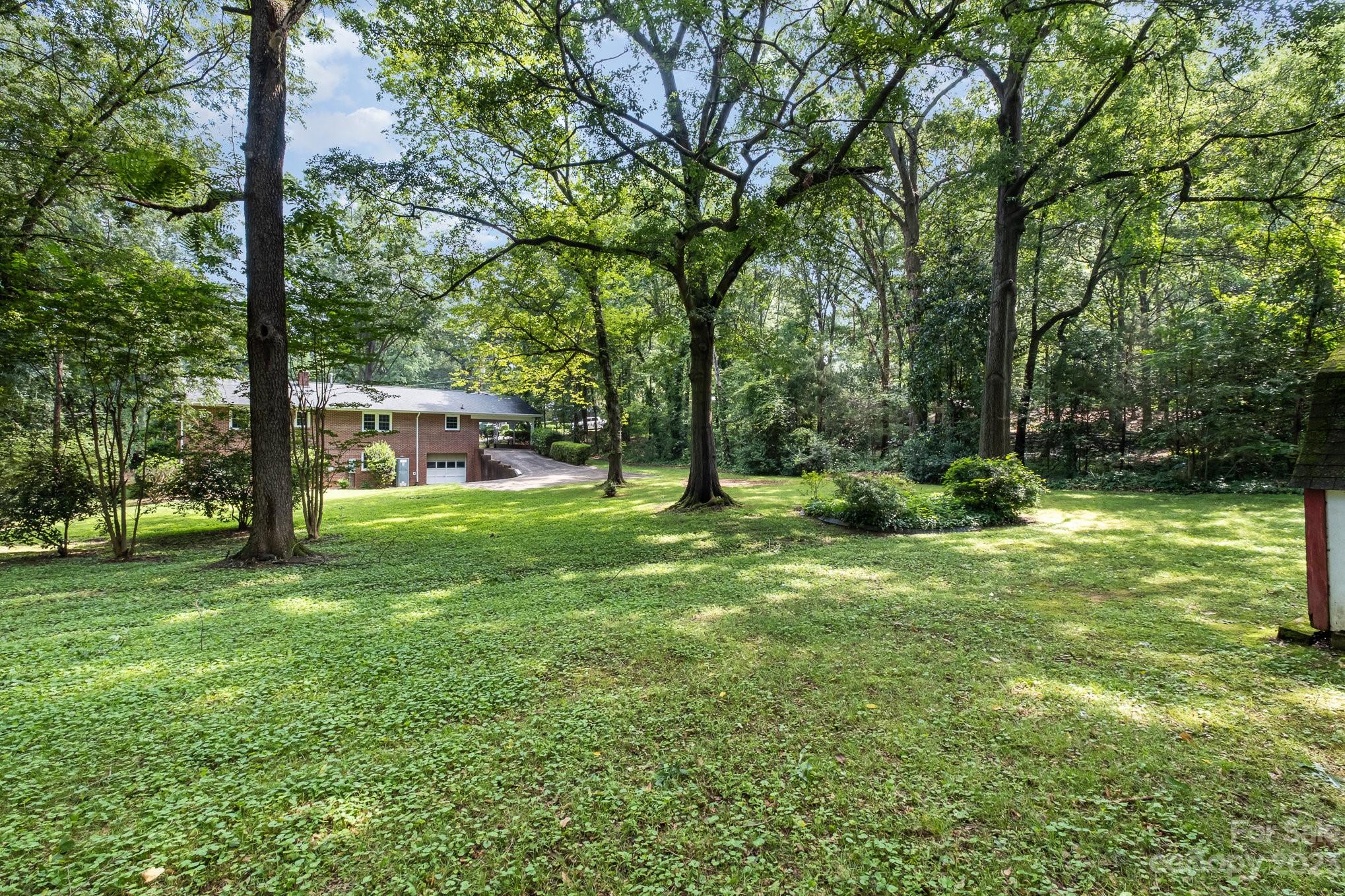 661 6th Avenue Place NW