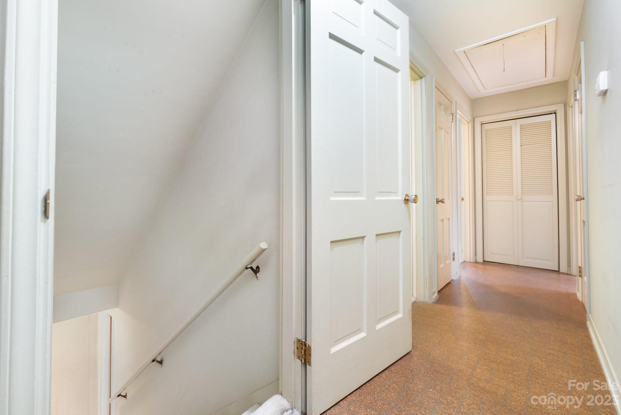 661 6th Avenue Place NW