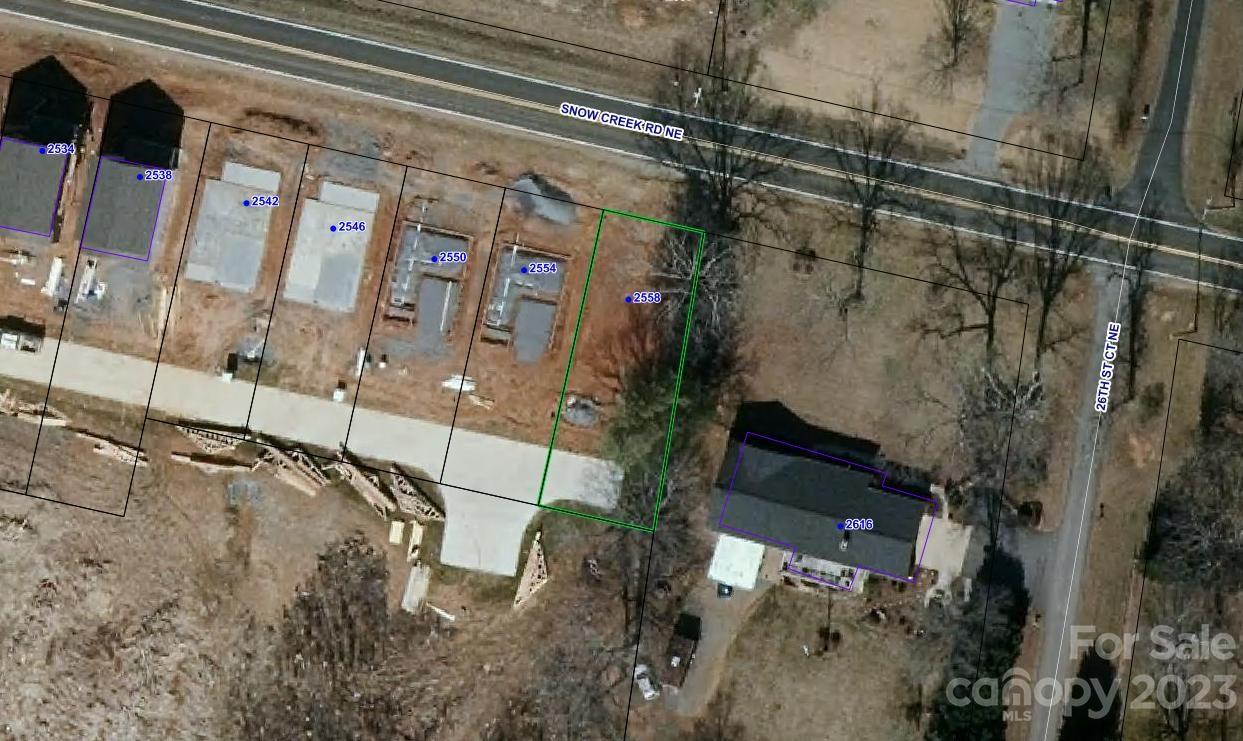2558 Snow Creek Road NE