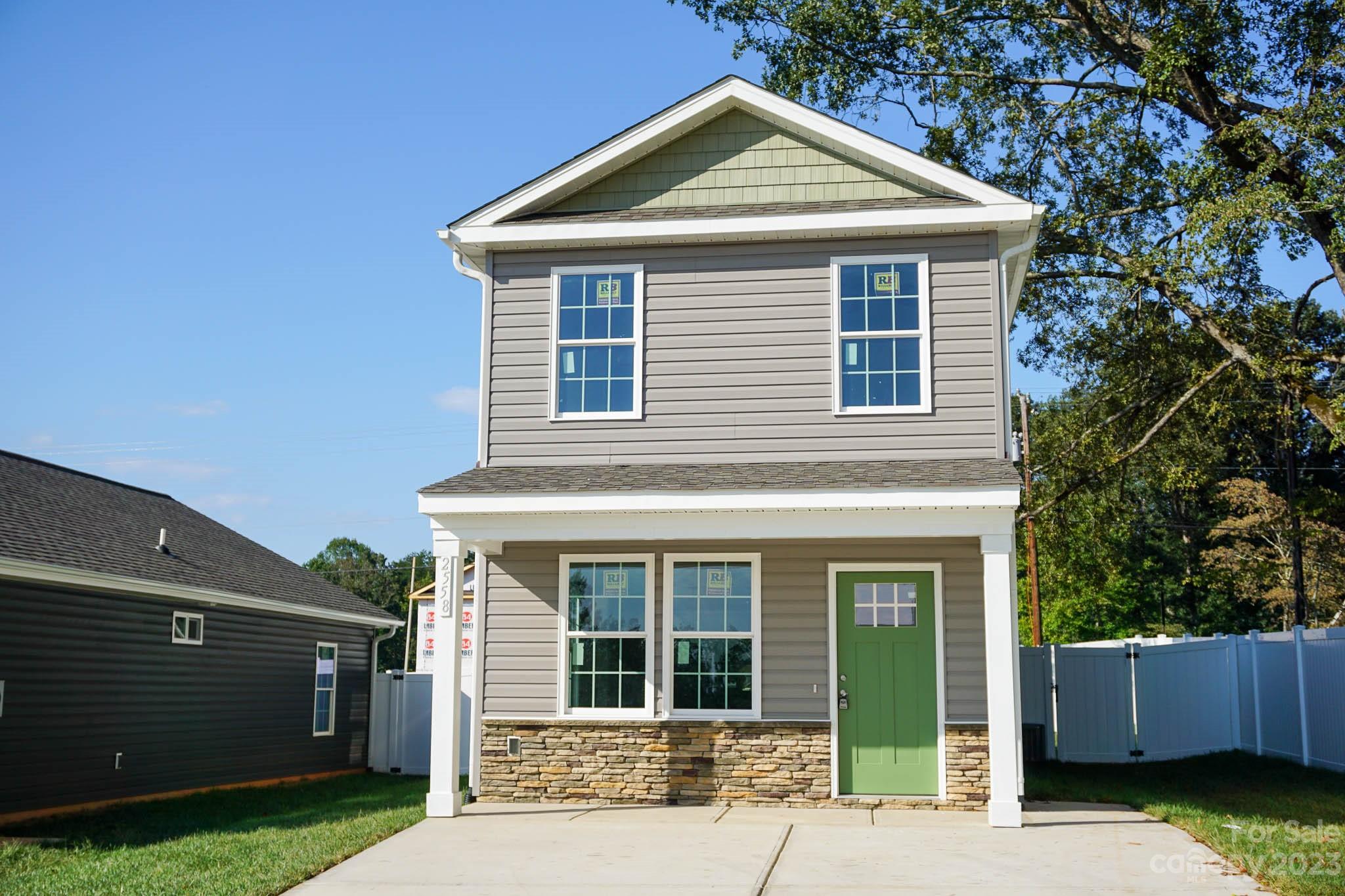 2558 Snow Creek Road NE