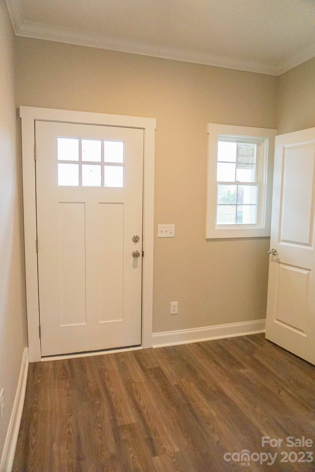 2526 Snow Creek Road NE