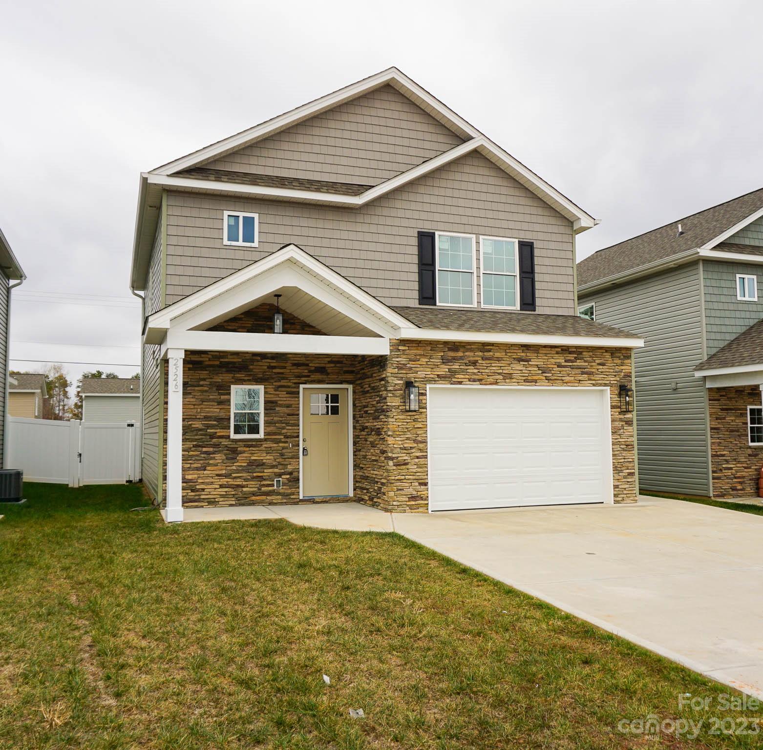 2526 Snow Creek Road NE