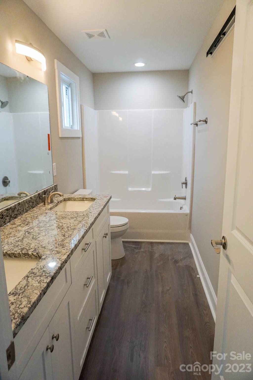 2526 Snow Creek Road NE