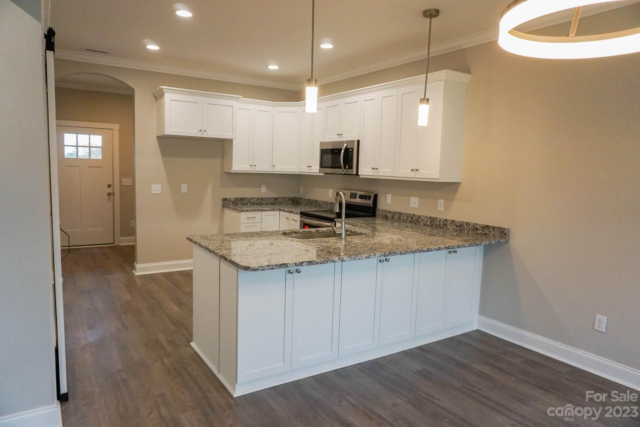 2526 Snow Creek Road NE