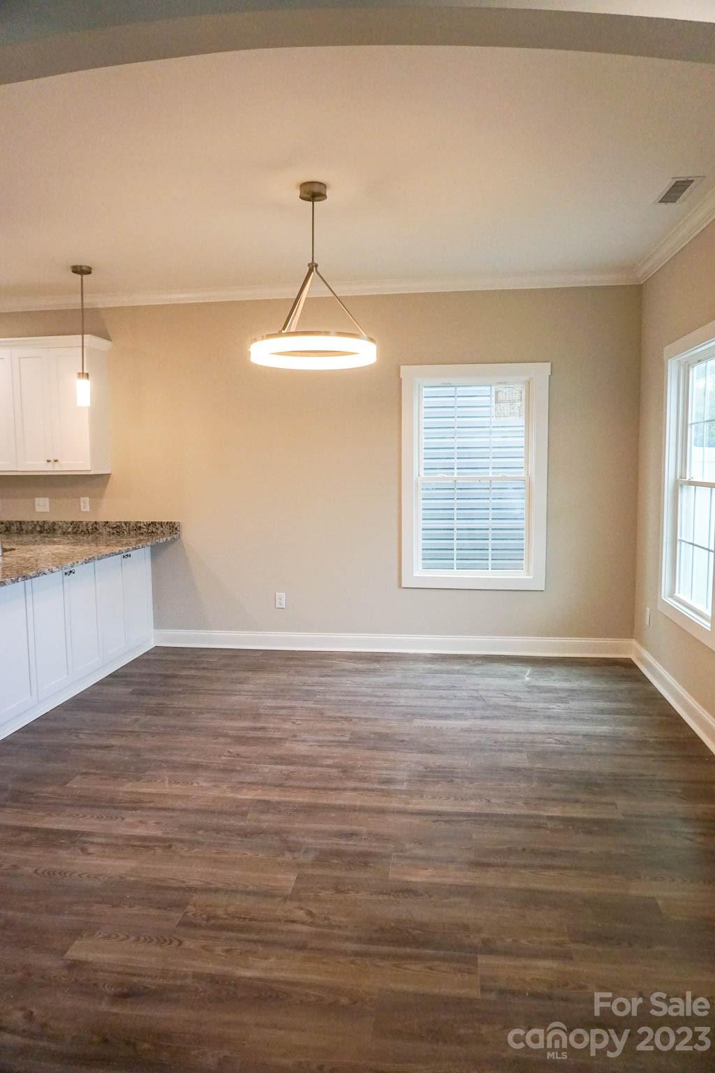 2526 Snow Creek Road NE