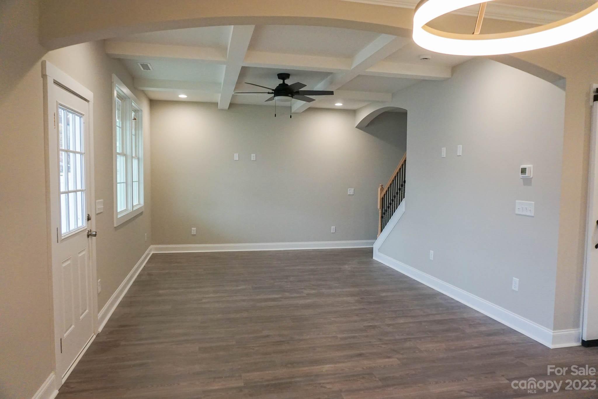 2526 Snow Creek Road NE