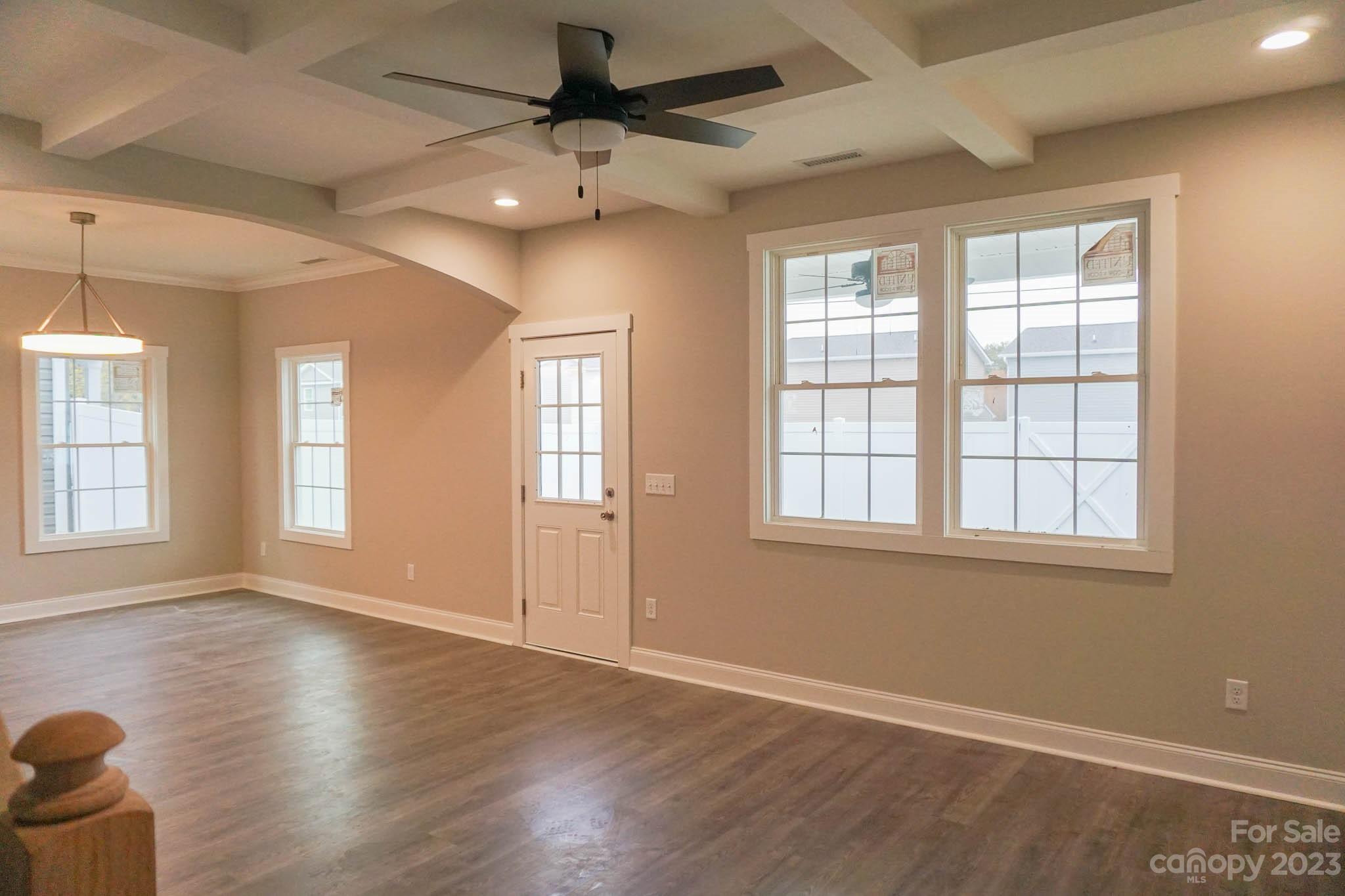 2526 Snow Creek Road NE