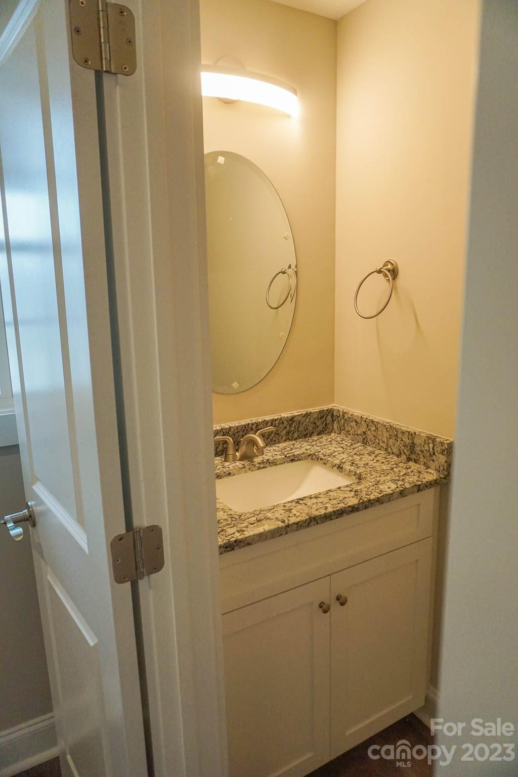 2526 Snow Creek Road NE