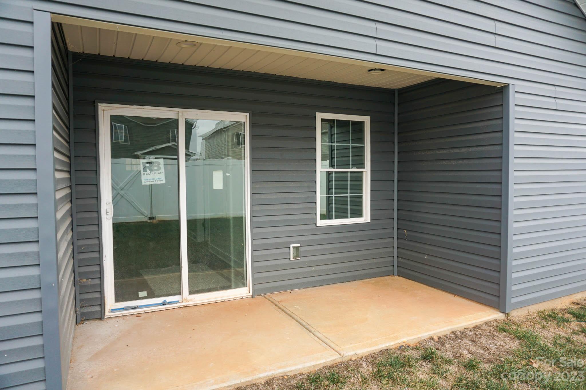 2537 Snow Creek Road NE