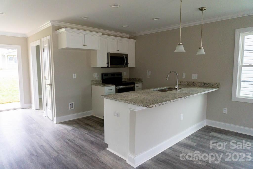 2537 Snow Creek Road NE