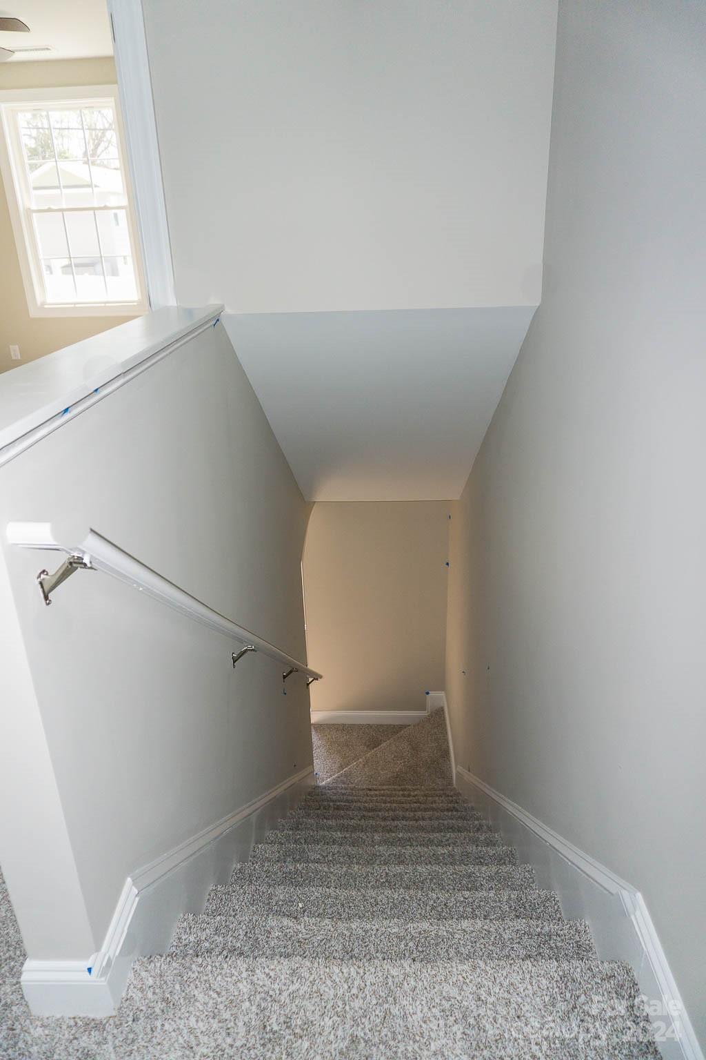 2553 Snow Creek Road NE