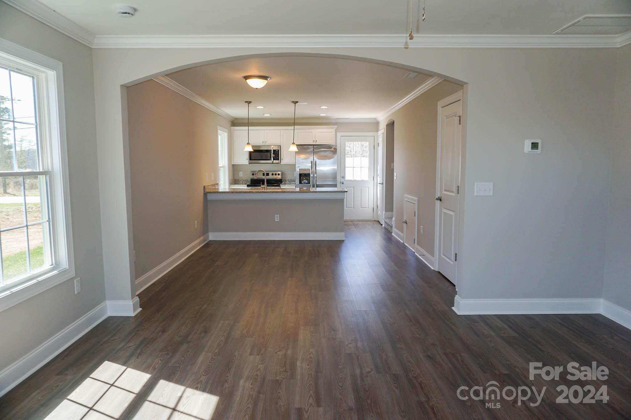 1633 Oak Leaf Drive NW