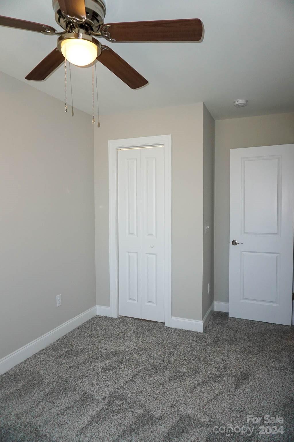 1633 Oak Leaf Drive NW