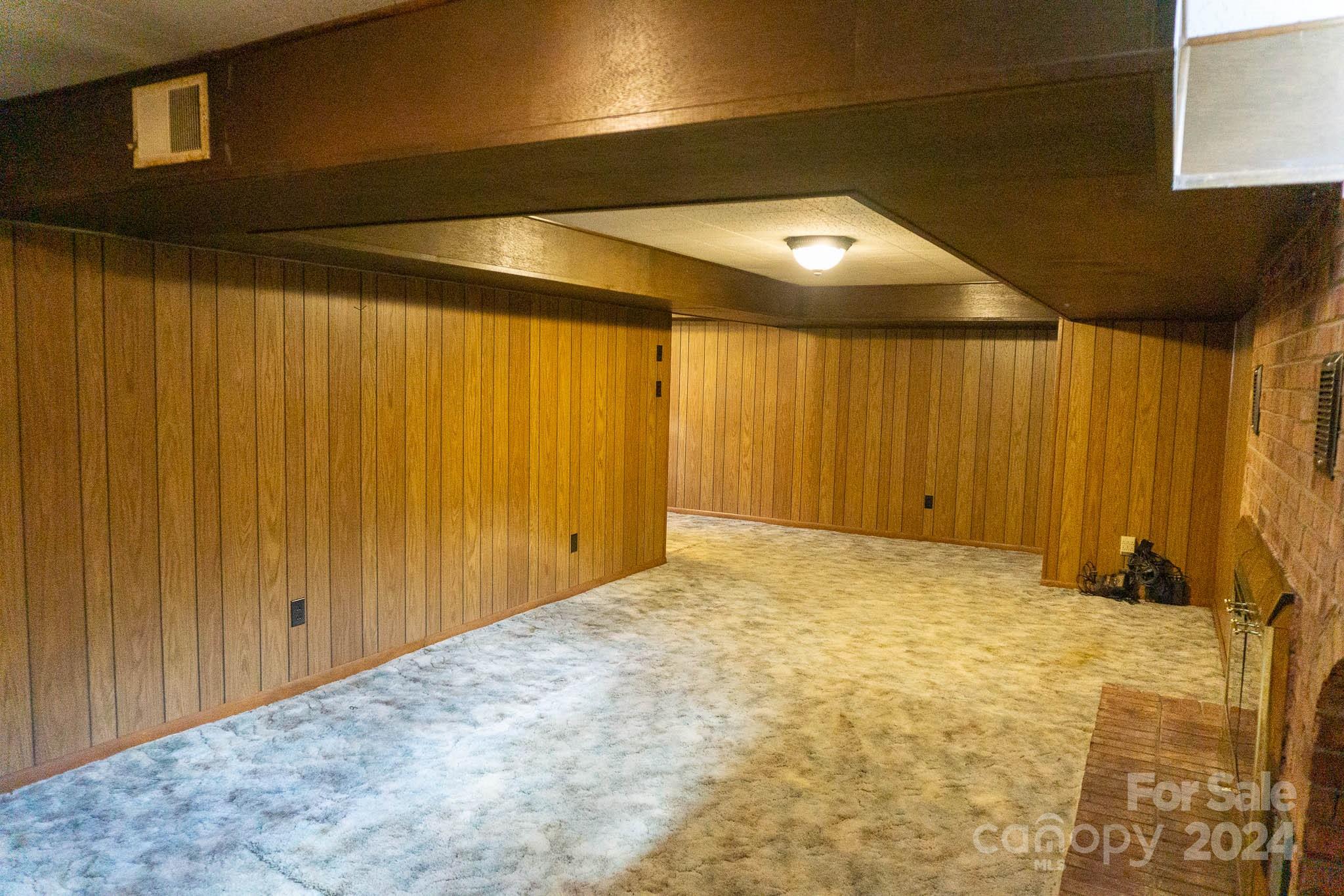 215 & 227 29th Avenue NE