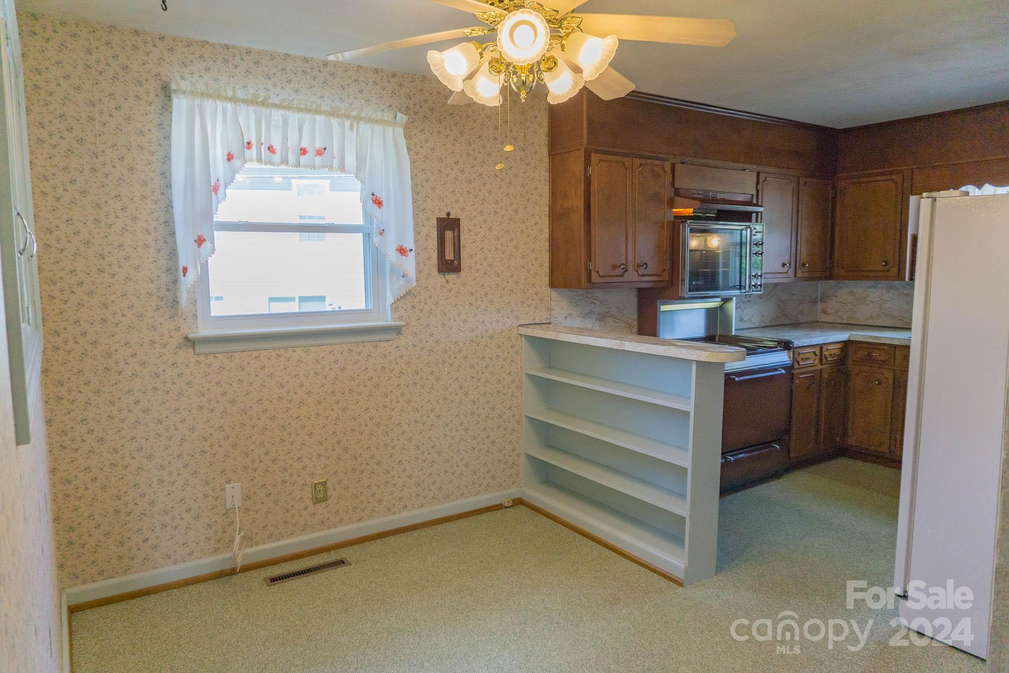 215 & 227 29th Avenue NE