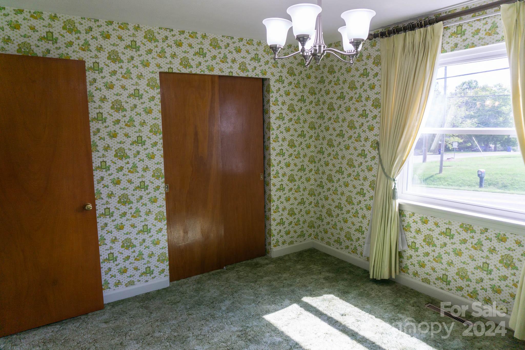 215 & 227 29th Avenue NE