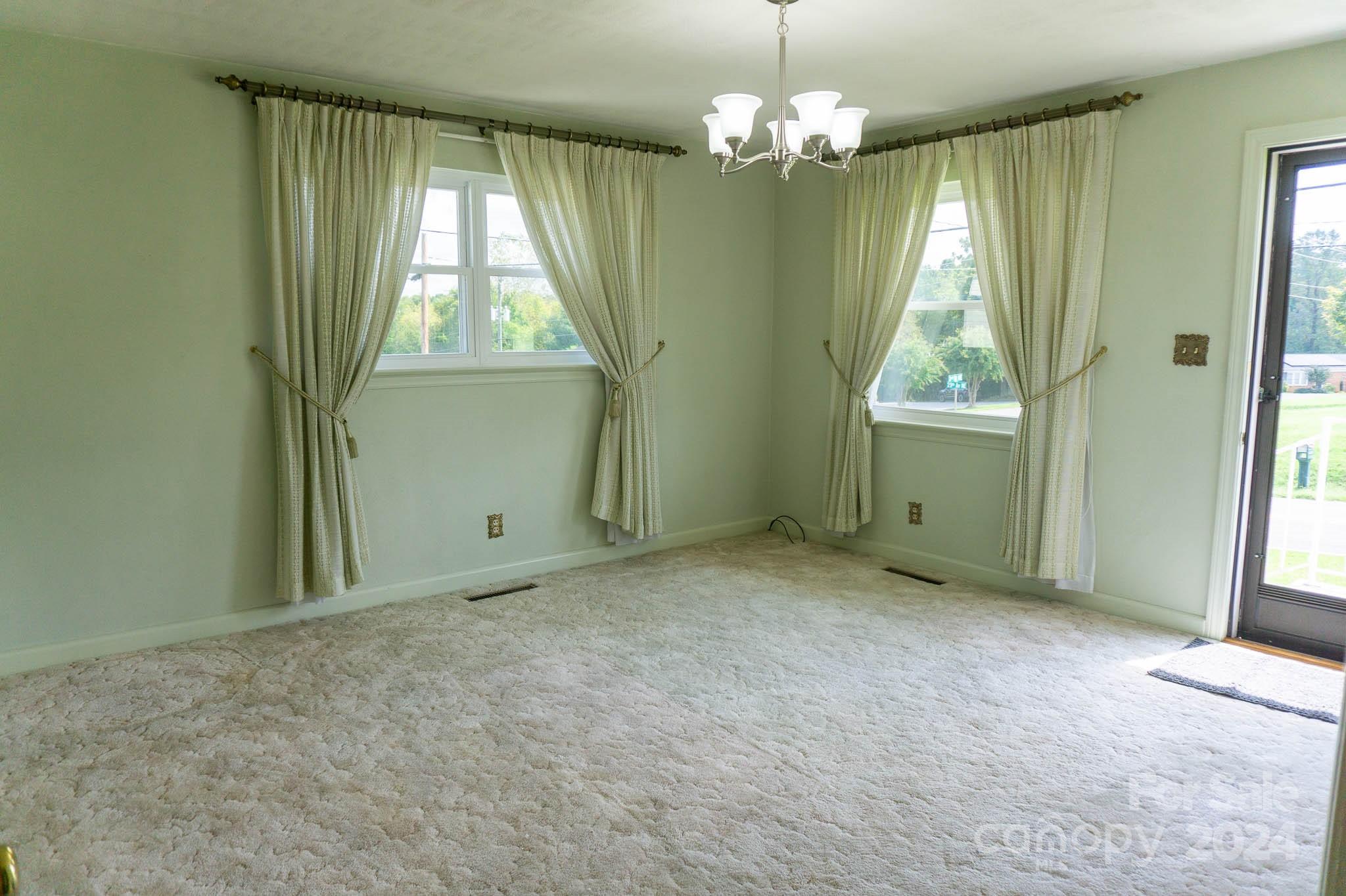 215 & 227 29th Avenue NE