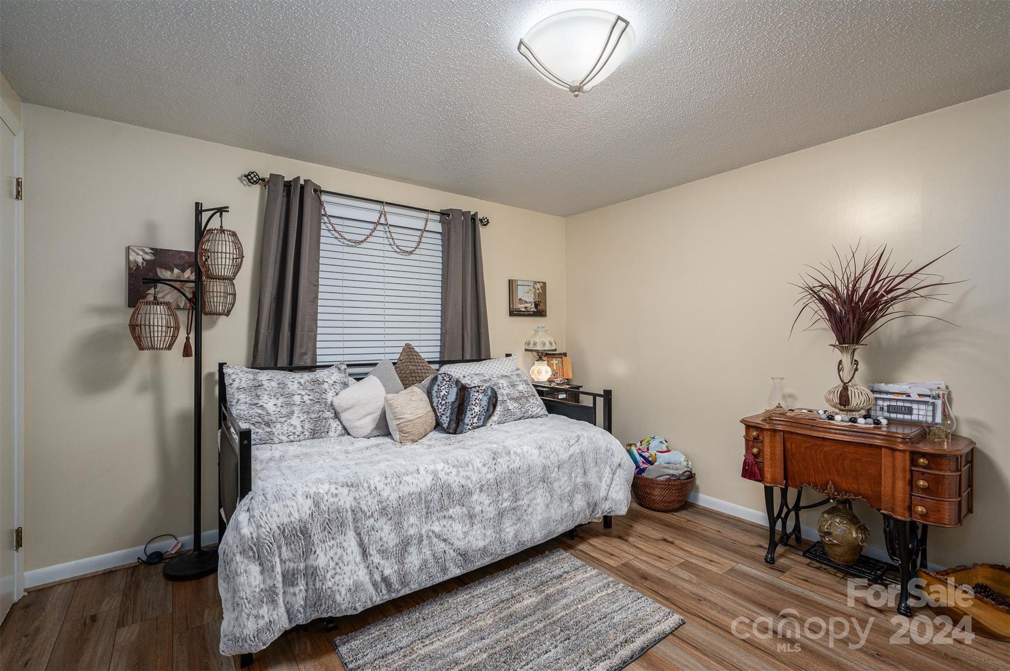 4298 Maiden Highway