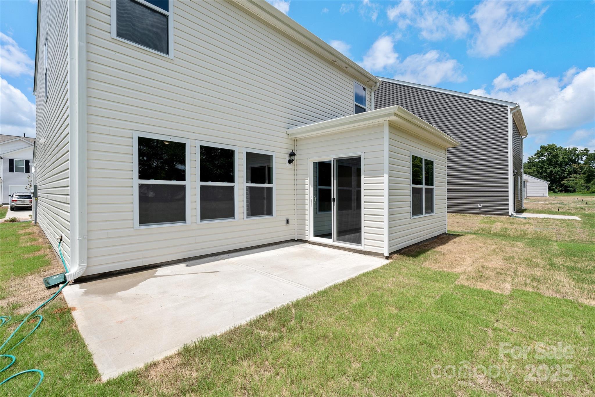 1005 20th Avenue Loop SE