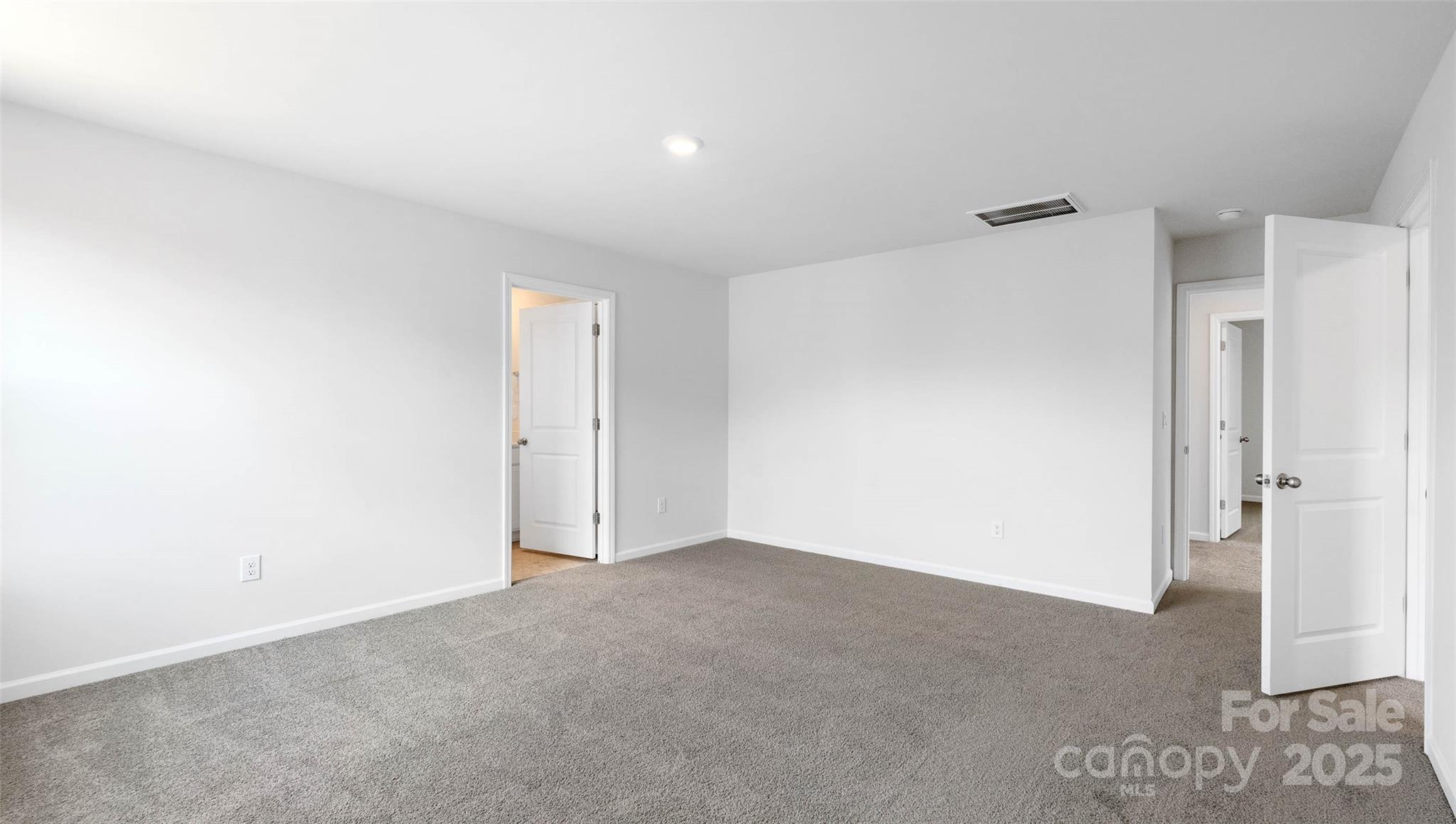 1005 20th Avenue Loop SE