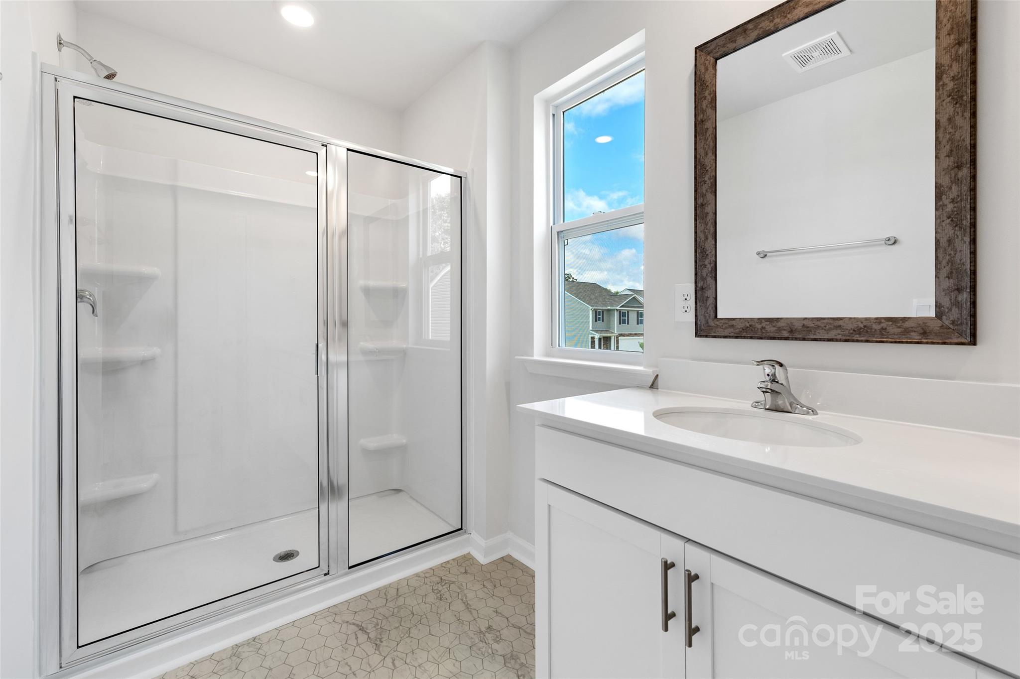 1005 20th Avenue Loop SE