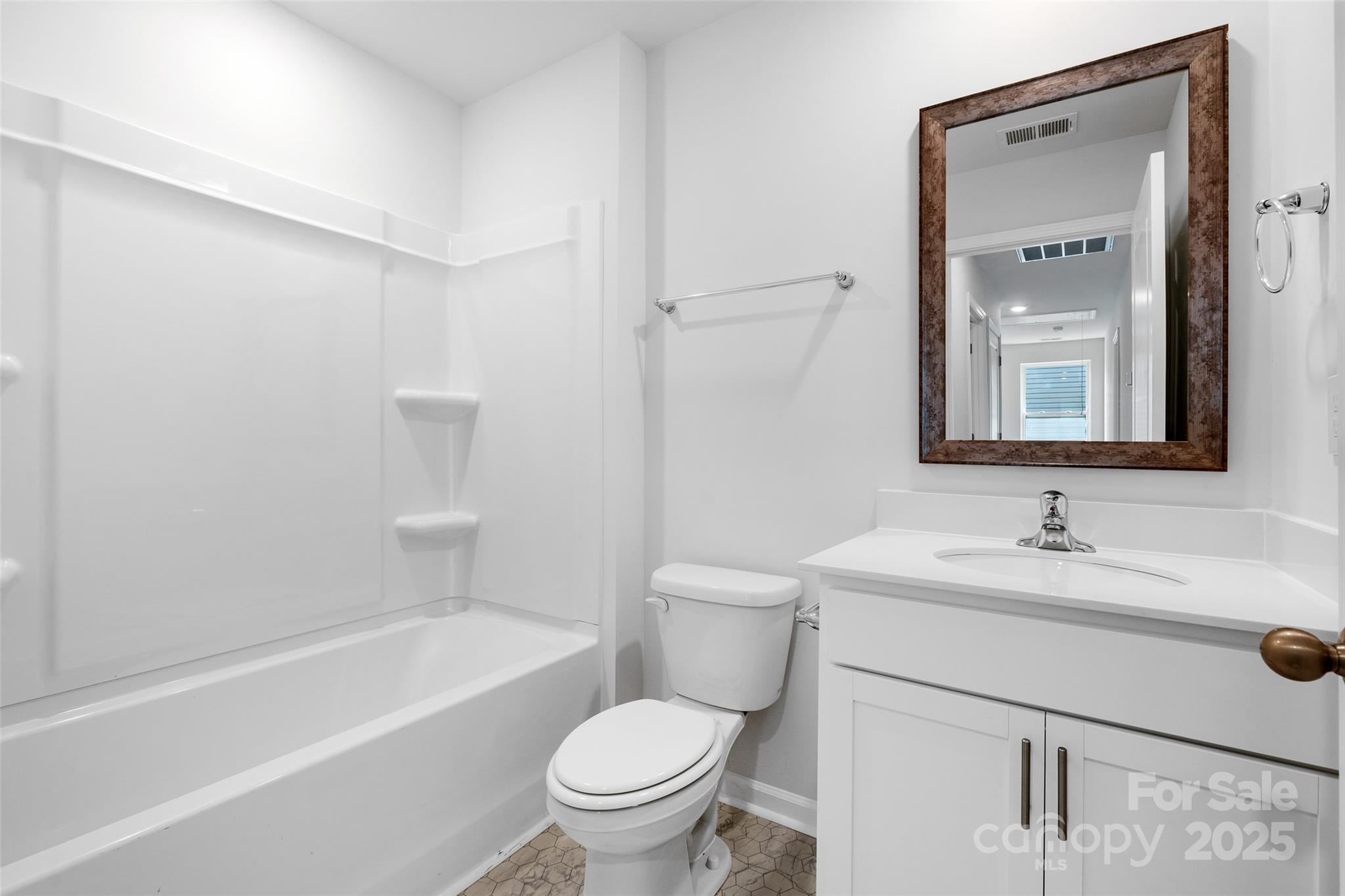 1005 20th Avenue Loop SE