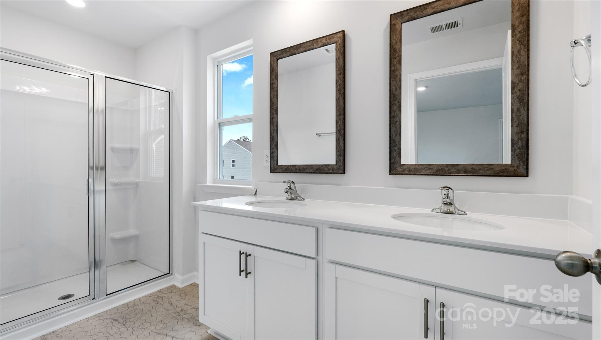 1005 20th Avenue Loop SE