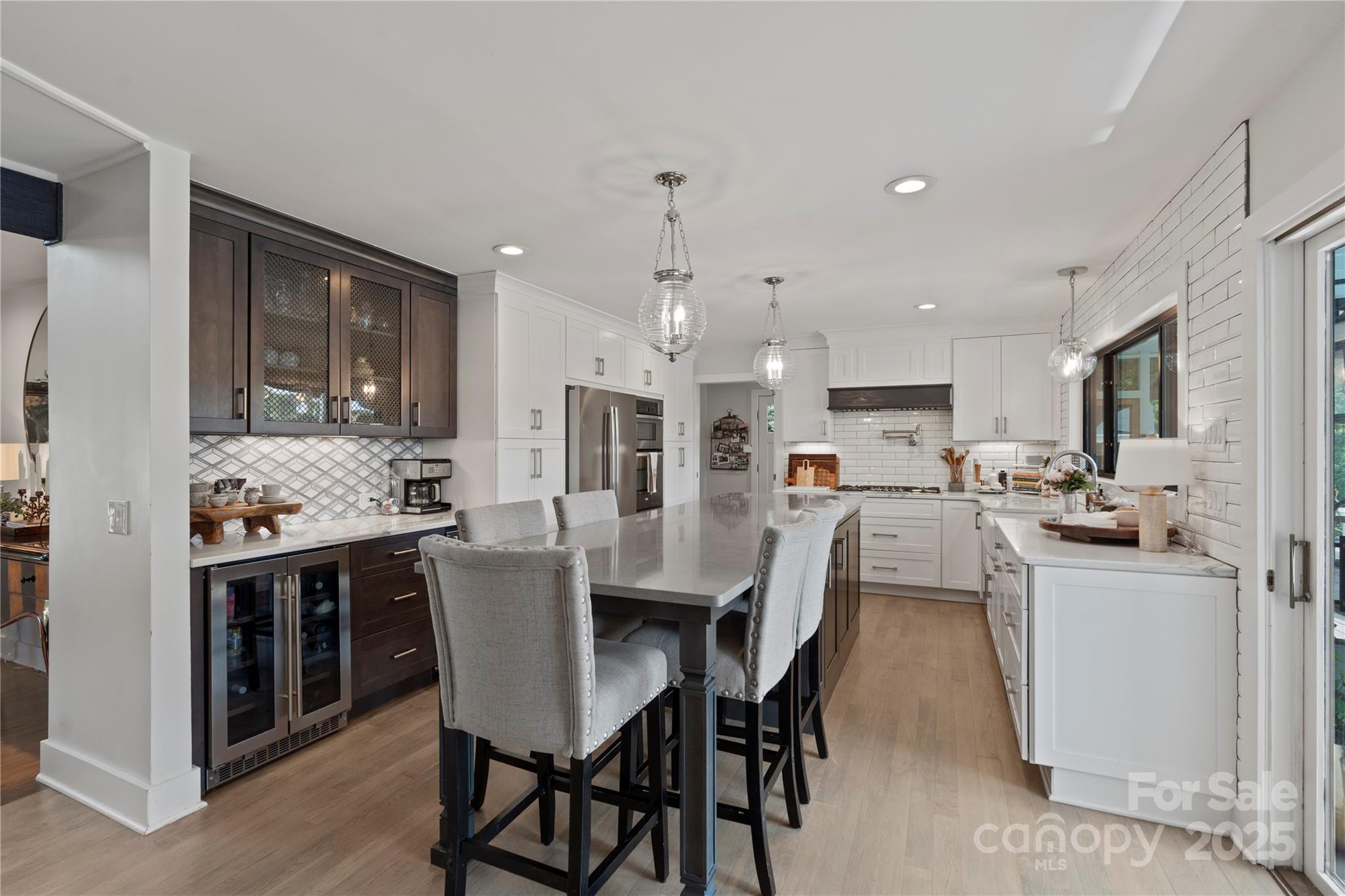 4039 5th Street NW