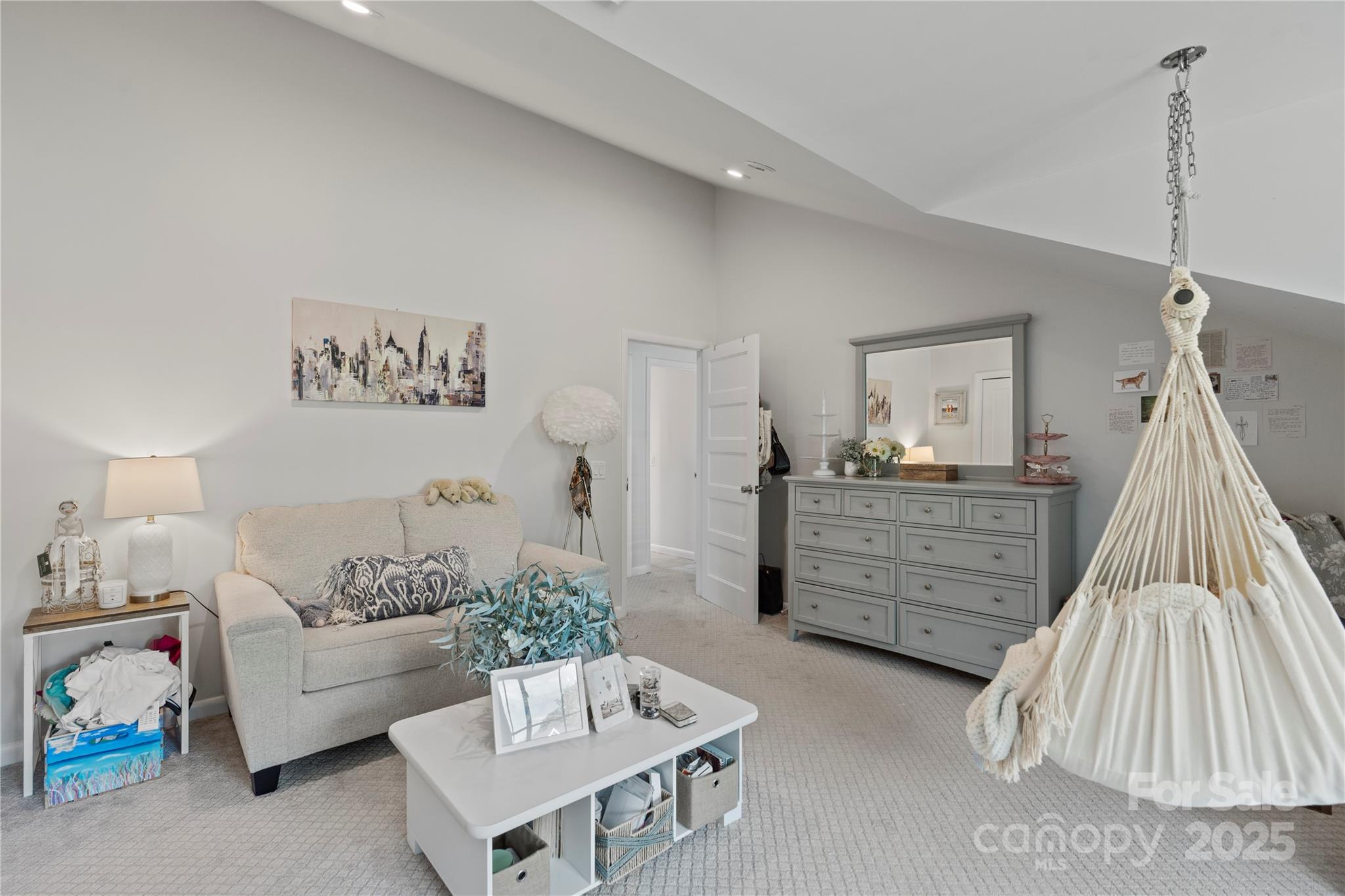 4039 5th Street NW