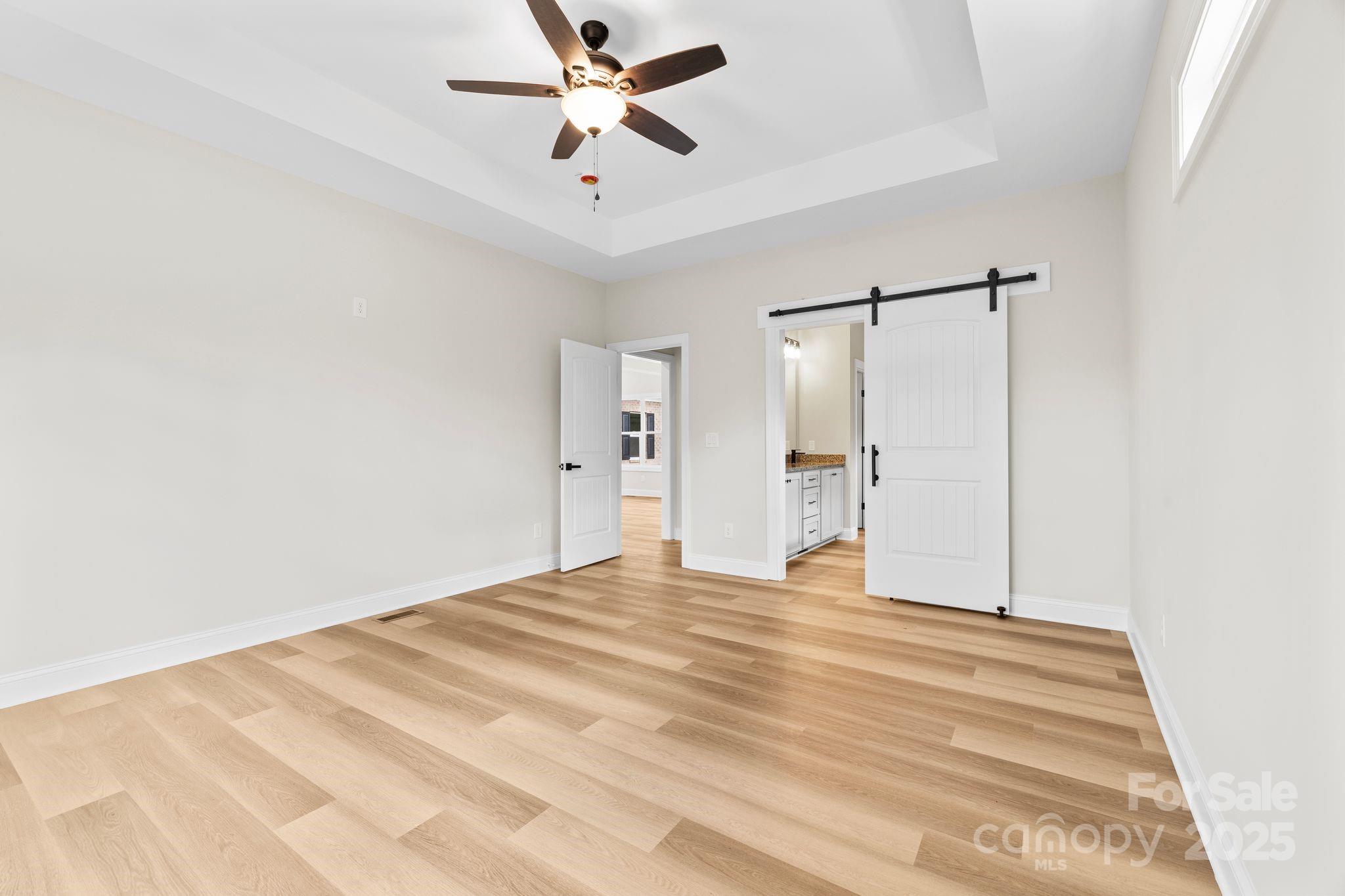 5025 Harbor View Drive E