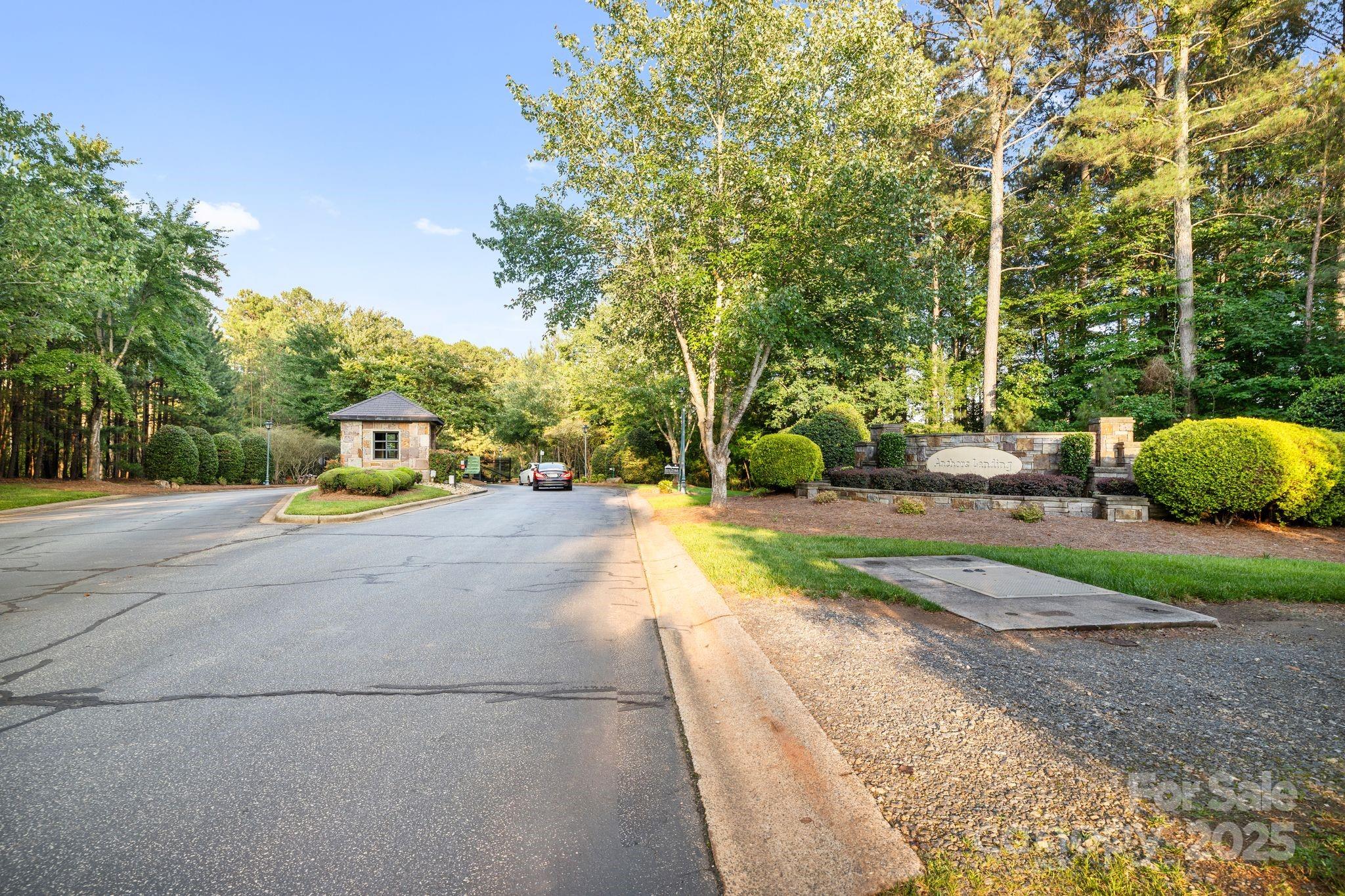 5025 Harbor View Drive E