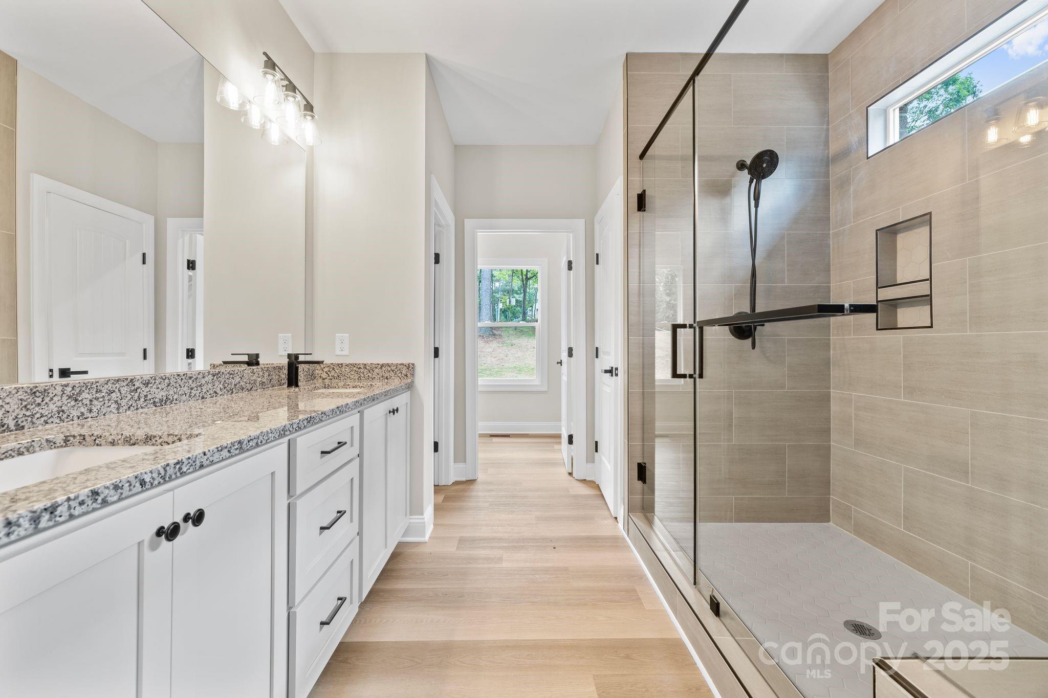 5025 Harbor View Drive E